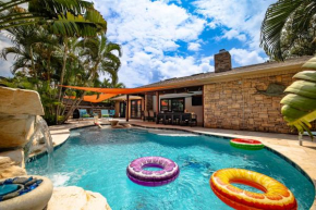 Heated Pool-Game Room-King Beds-75in TV-Sleeps 14